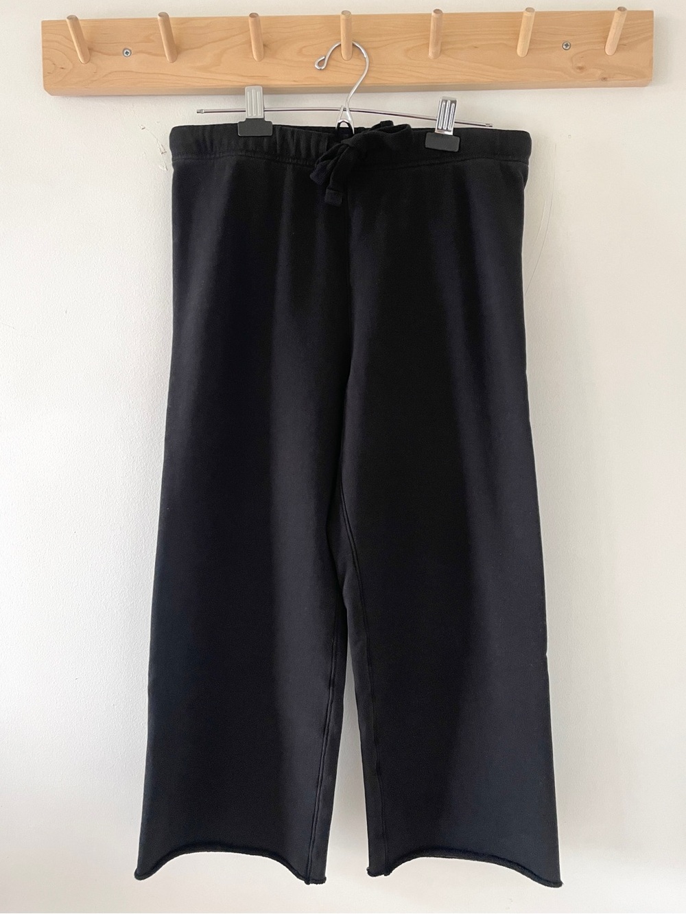 Frank & Eileen Catherine
24 Cropped Wide Leg Sweatpants Black M
